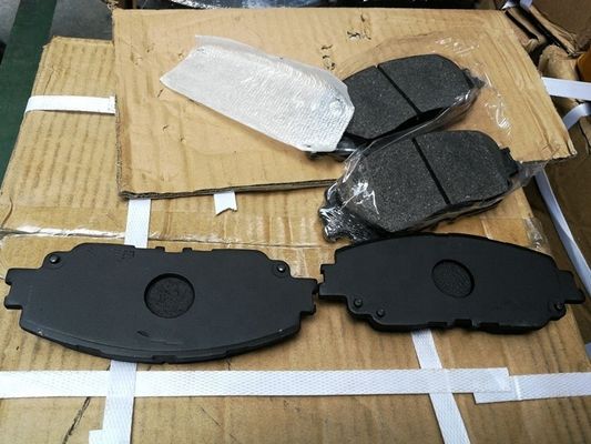 04465-33480 Πλακέτο δίσκου εμπρός φρένων για το Toyota Camry 2018 Εγκατάσταση αυτοκινήτου και ομαλή πέδηση