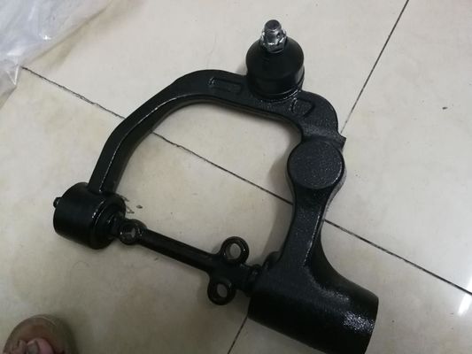 OEM Standard Control Arm 54525-VW100 54545-VX100 για την Nissan Urvan E25