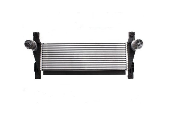 Ο αριθμός OE 14461-EB360 Intercooler για Navara D40 Βελτιώστε την ψύξη του κινητήρα σας