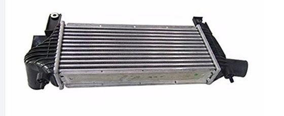 Ο αριθμός OE 14461-EB360 Intercooler για Navara D40 Βελτιώστε την ψύξη του κινητήρα σας