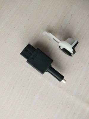 93810-3S700 Διακόπτης φωτός φρένων για το 2015- Hyundai Accent I20 Tucson Kia Rio Έτος 2015-