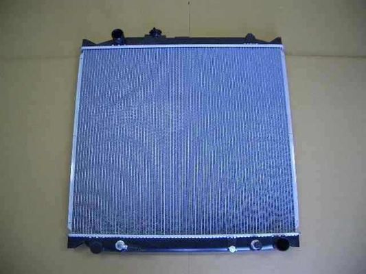 Ραδιενεργός ψύκτης κινητήρα για το Toyota Landcruiser 16400-67140 16400-67121 16400-67120