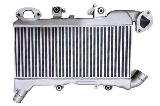 Αλουμινίου Intercooler Assy OE NO. 17940-51020 για την Toyota Landcruiser 2012-2020