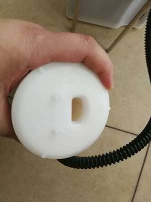 Φίλτρο εσωτερικής δεξαμενής καυσίμου OE αριθ. 77024-42011 με εισαγόμενο χαρτί φίλτρου για την Toyota Lexus NX Rav4